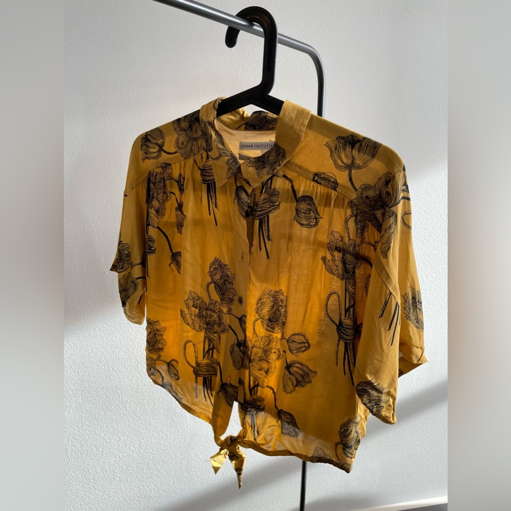 Urban Outfitters Shirt Top New